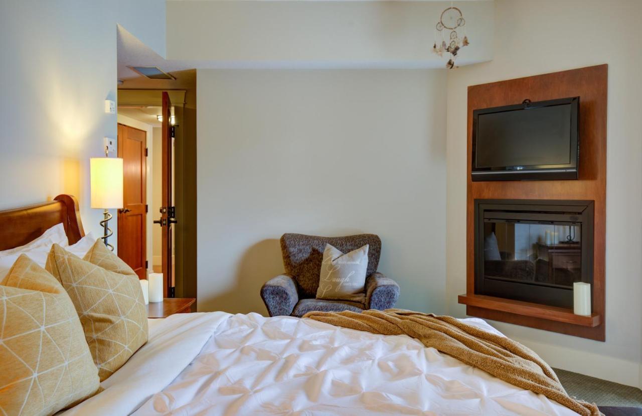 Misty Mountain- Premium 2 Bedroom Mountain View Canmore Eksteriør billede